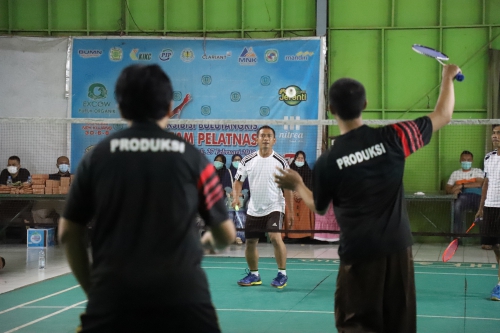 Pertandingan Badminton HUT ke-46 Pupuk Kujang