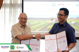 PT Pupuk Kujang &amp; PT. East West Seed Indonesia Jalin Kerjasama Good Agriculture Practice dan develop customized fertilizer